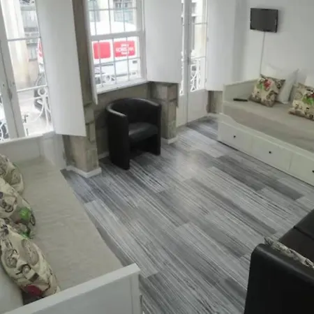 Апартаменты Bridge D. Luis Apartament 1.